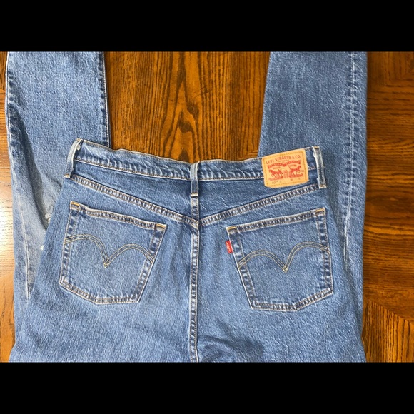 Levi’s 501 Skinny Jeans - Picture 4 of 10
